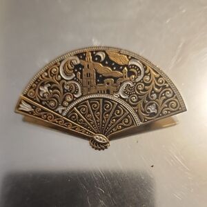 Gold and Black Damescene Fan Brooch